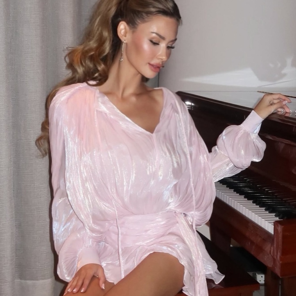 Elegant Pink Women's dress
